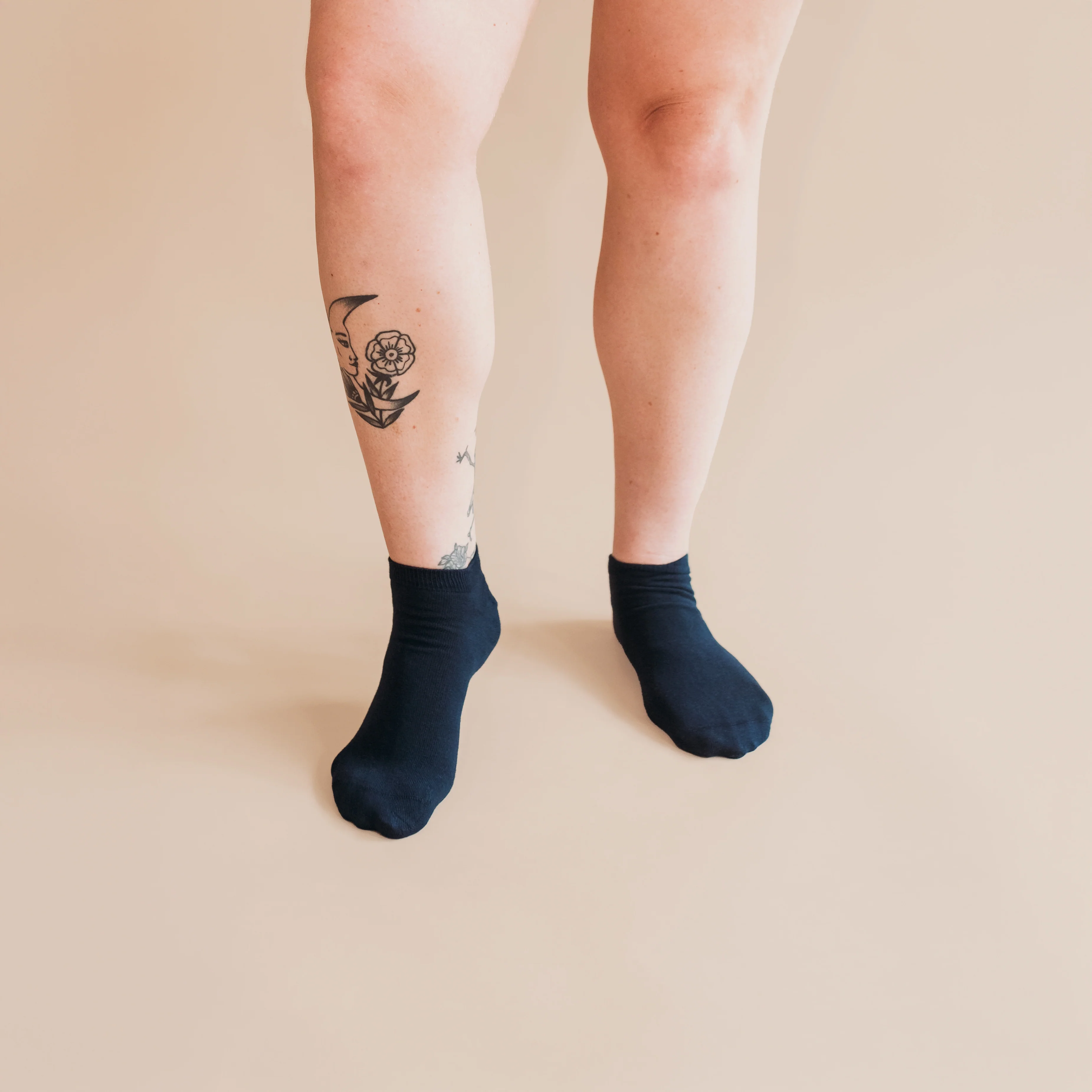 Everyday Adult Lightweight Ankle Socks - 98% Organic Cotton (4 pack) - Image 2